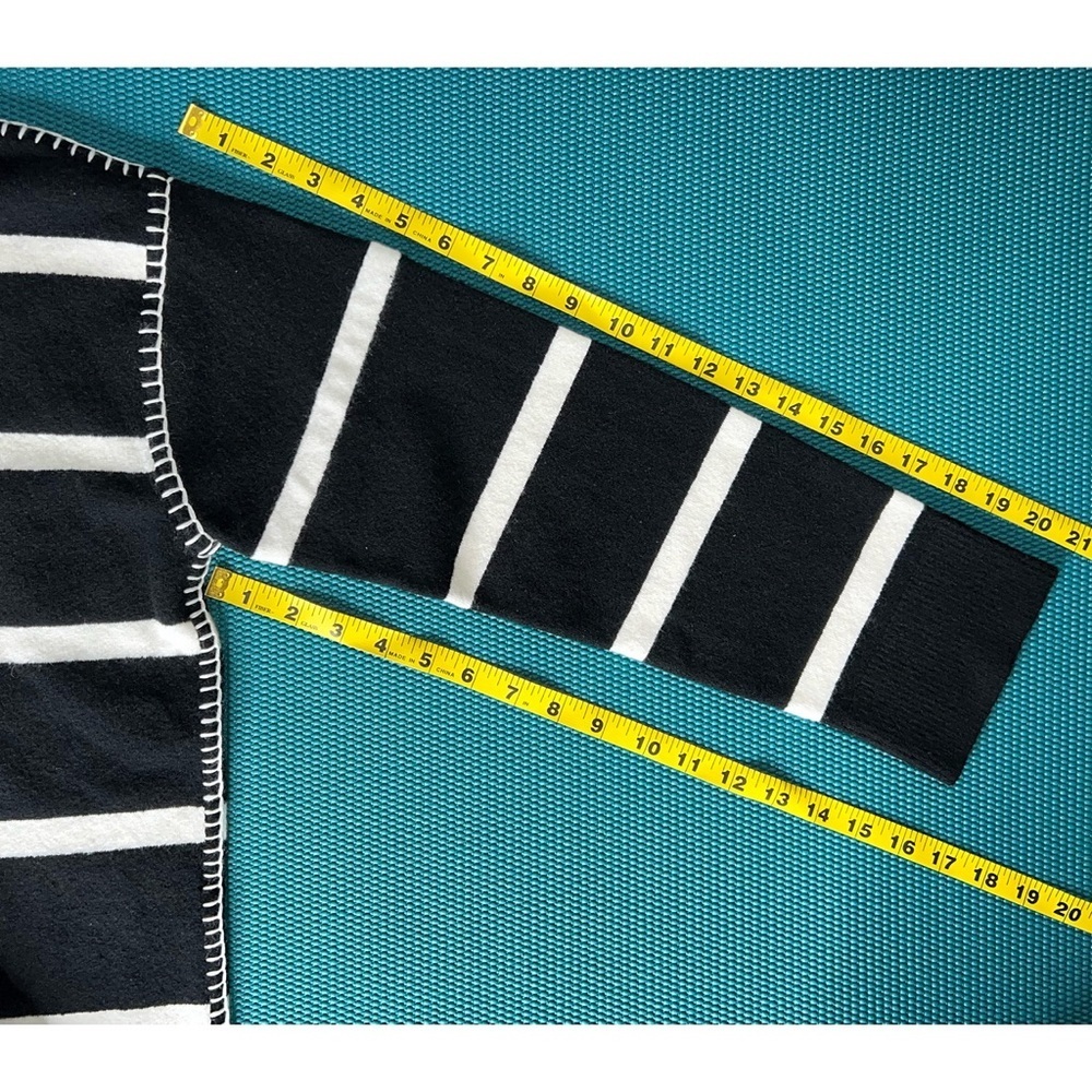 Alice + Olivia Bobbie Black White Striped Wool and Cashmere Blend Tunic Sweater - Picture 14 of 17